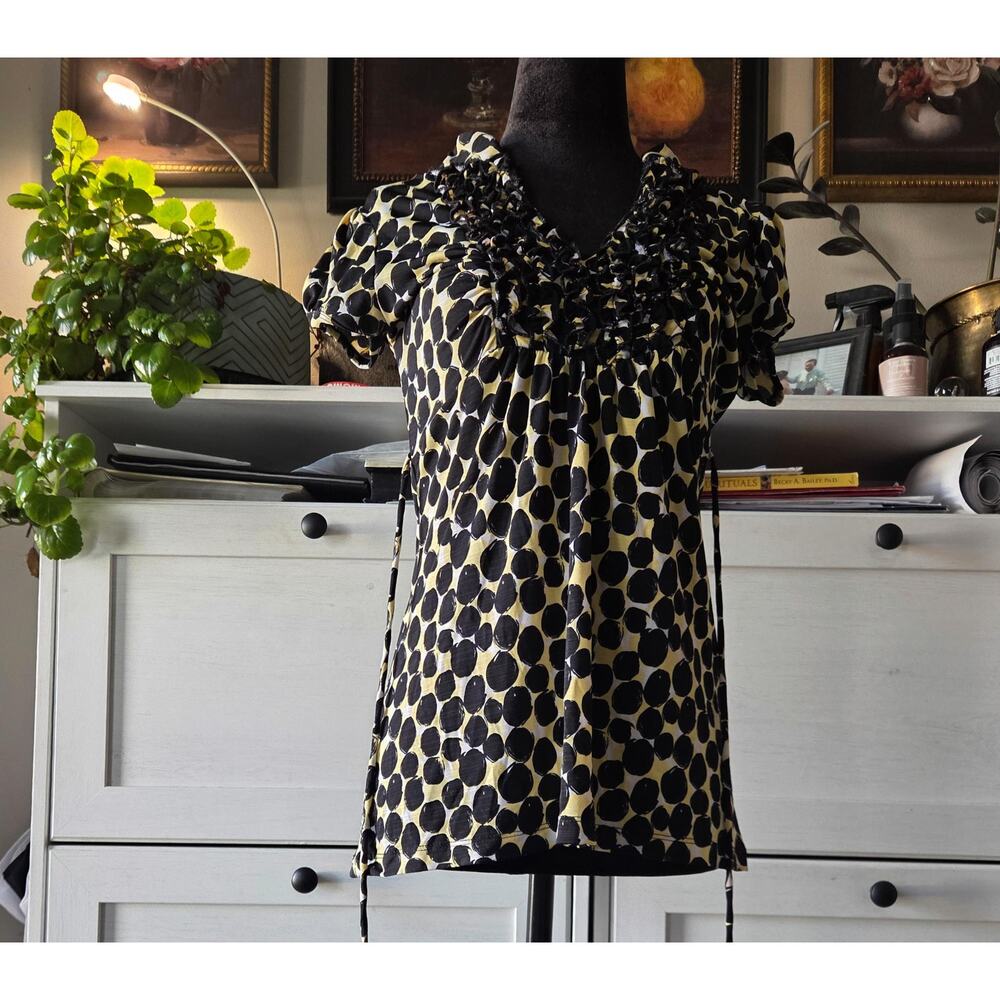 Y2K Yellow & Black Polka Dot Ruffle V-Neck Top 🖤💛